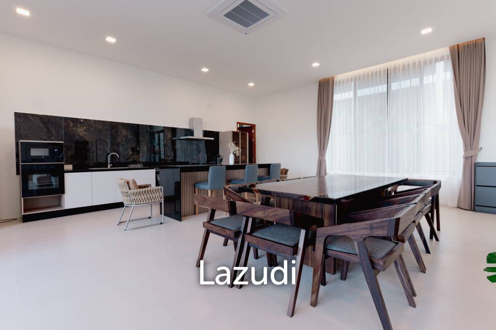 Modern 3-Bedroom Sea View Villa in Chaweng Hills