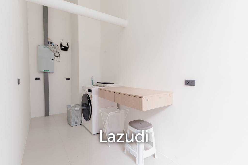 Modern 3-Bedroom Sea View Villa in Chaweng Hills