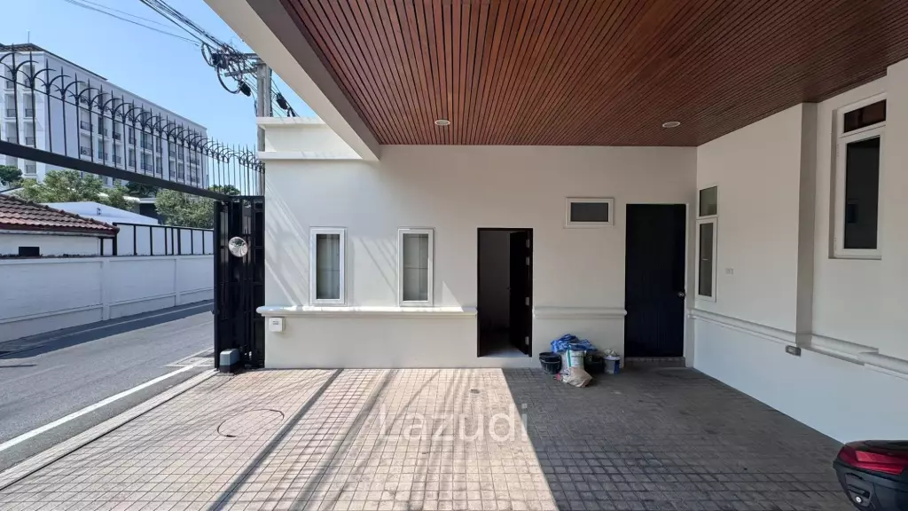 450 sqm 3-Storey Pool Villa in Khlong Tan Nuea, Wattana Bangkok