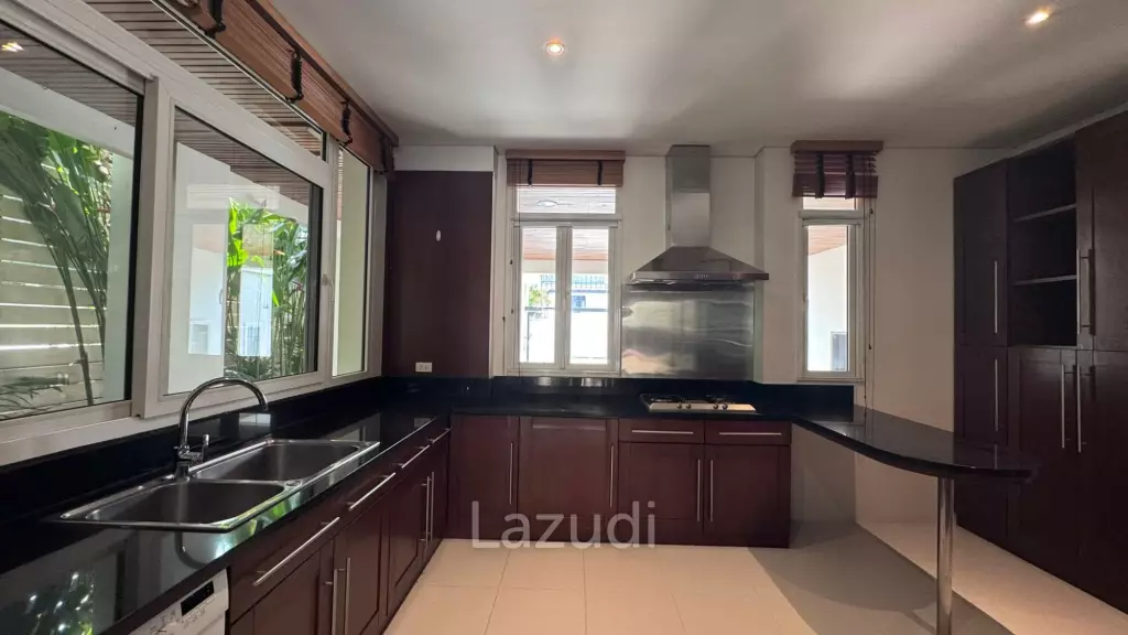 450 sqm 3-Storey Pool Villa in Khlong Tan Nuea, Wattana Bangkok