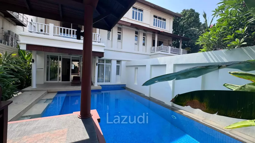 450 sqm 3-Storey Pool Villa in Khlong Tan Nuea, Wattana Bangkok