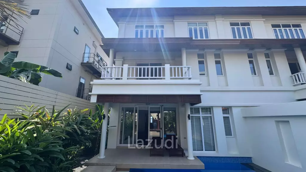 450 sqm 3-Storey Pool Villa in Khlong Tan Nuea, Wattana Bangkok