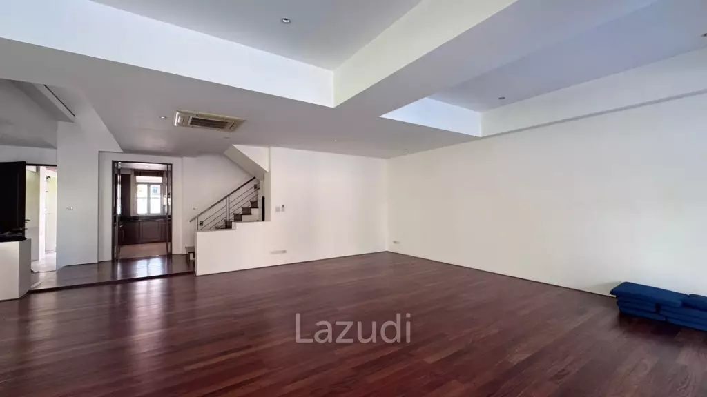 450 sqm 3-Storey Pool Villa in Khlong Tan Nuea, Wattana Bangkok