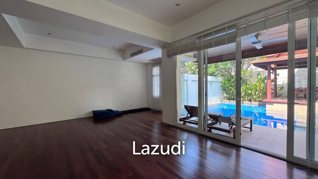 450 sqm 3-Storey Pool Villa in Khlong Tan Nuea, Wattana Bangkok