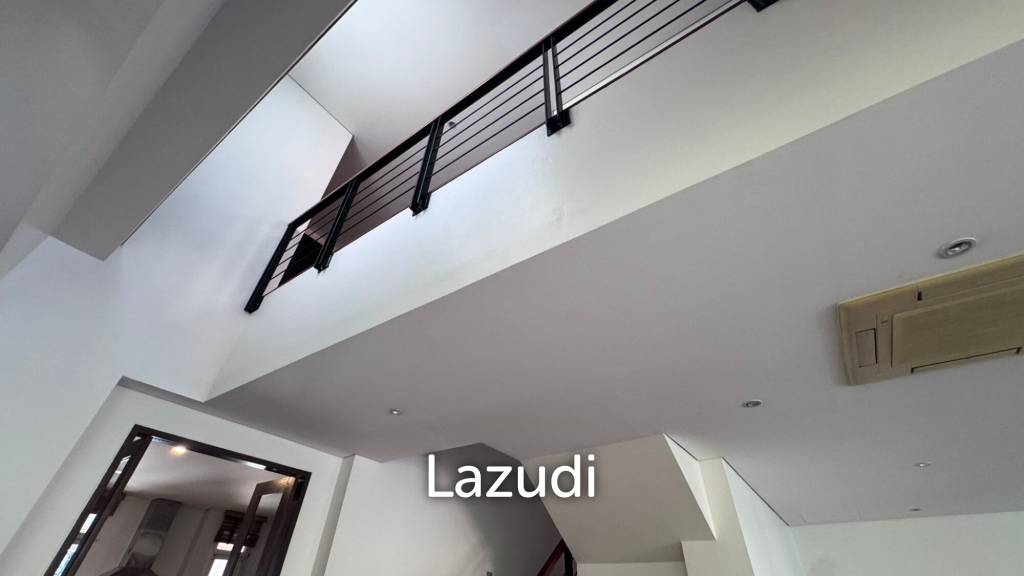 450 sqm 3-Storey Pool Villa in Khlong Tan Nuea, Wattana Bangkok