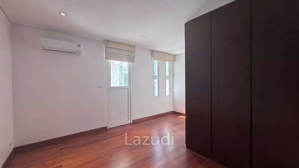 450 sqm 3-Storey Pool Villa in Khlong Tan Nuea, Wattana Bangkok