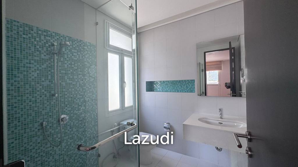 450 sqm 3-Storey Pool Villa in Khlong Tan Nuea, Wattana Bangkok