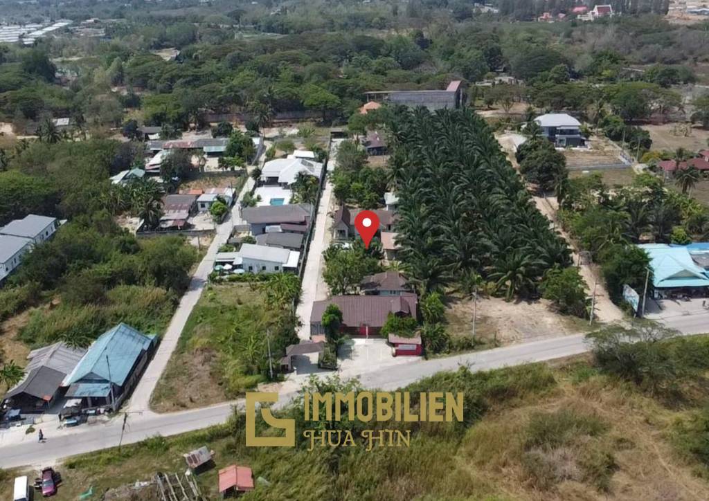 Detached Home on 1260 sqm Land in Hin Lek Fai
