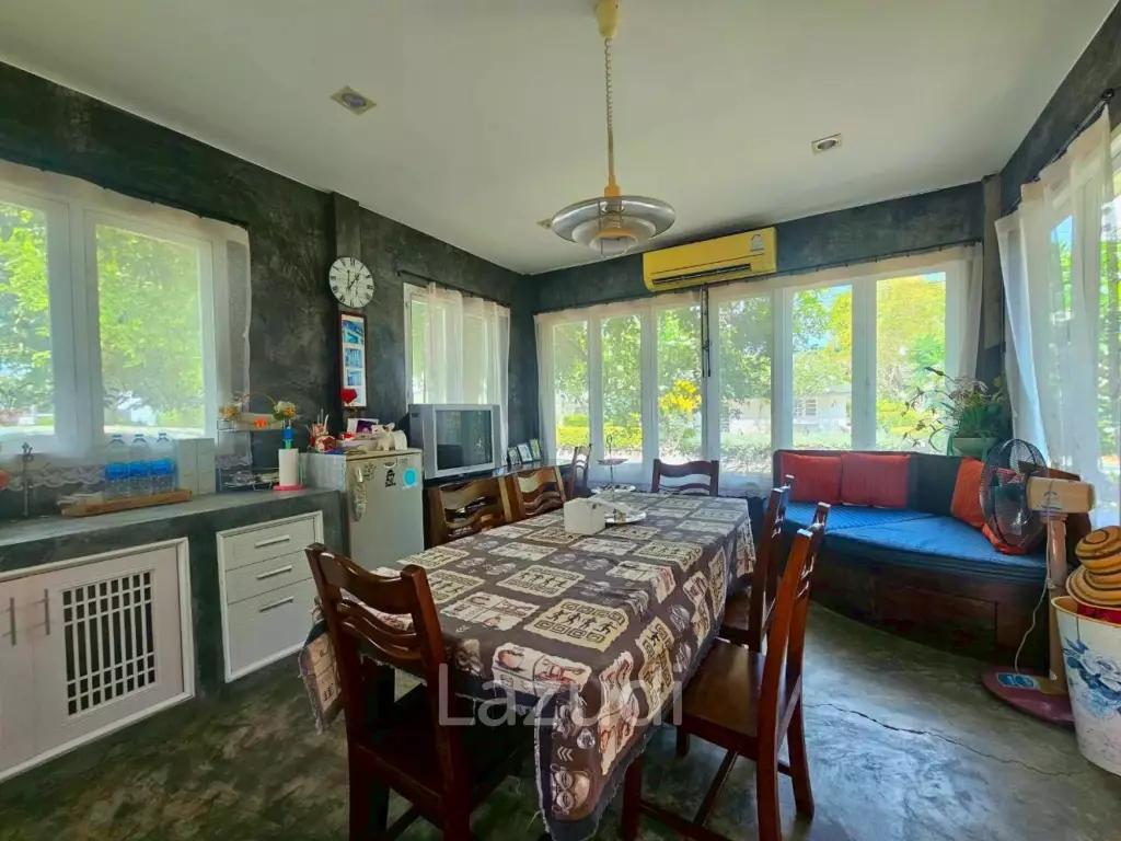 CHUKAMOL RESORT : Cozy 2 Bed villa near the beach