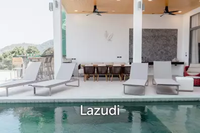 Modern 4-Bedroom Sea View Villa in Chaweng Hills