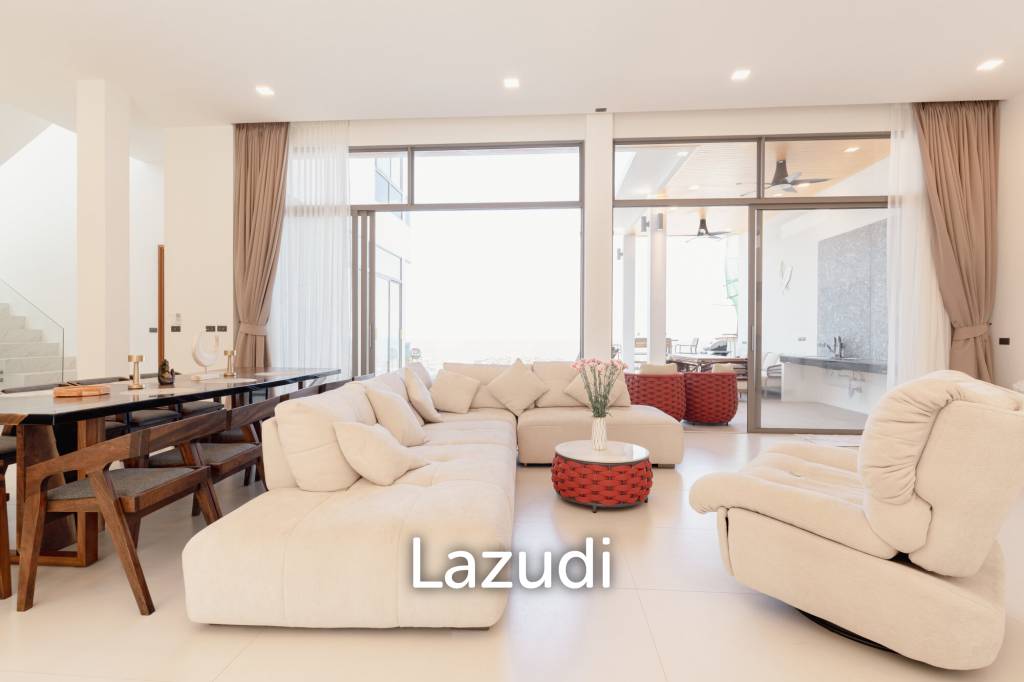Modern 4-Bedroom Sea View Villa in Chaweng Hills