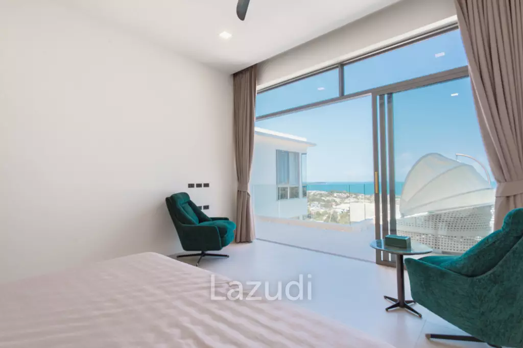 Modern 4-Bedroom Sea View Villa in Chaweng Hills