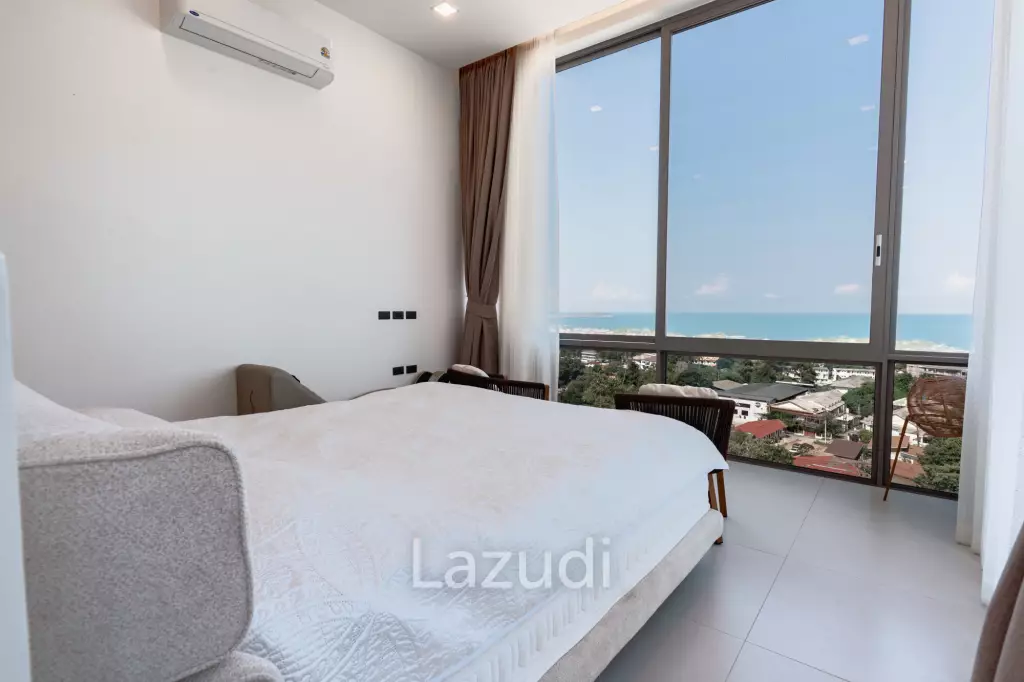 Modern 4-Bedroom Sea View Villa in Chaweng Hills