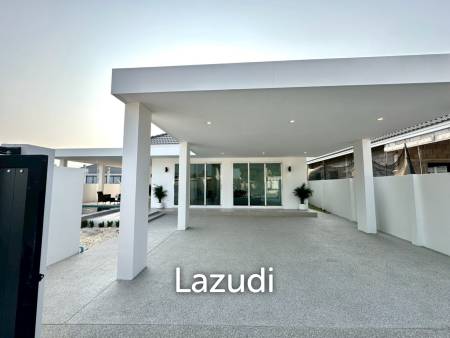 BRAND NEW VILLA NEAR BLACK MOUNTAIN GOLF COURSE : 3 bed modern pool villa