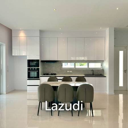 BRAND NEW VILLA NEAR BLACK MOUNTAIN GOLF COURSE : 3 bed modern pool villa