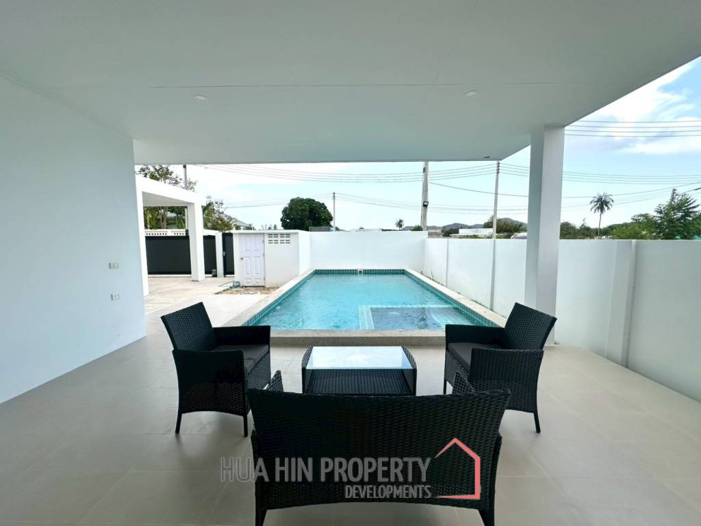 BRAND NEW VILLA NEAR BLACK MOUNTAIN GOLF COURSE : 3 bed modern pool villa