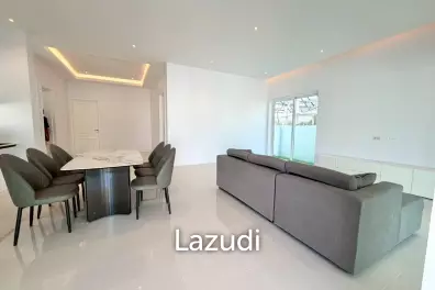 BRAND NEW VILLA NEAR BLACK MOUNTAIN GOLF COURSE : 3 bed modern pool villa