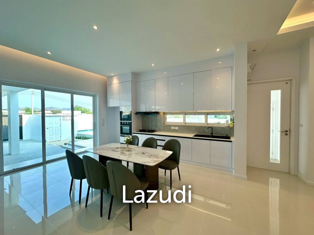 BRAND NEW VILLA NEAR BLACK MOUNTAIN GOLF COURSE : 3 bed modern pool villa