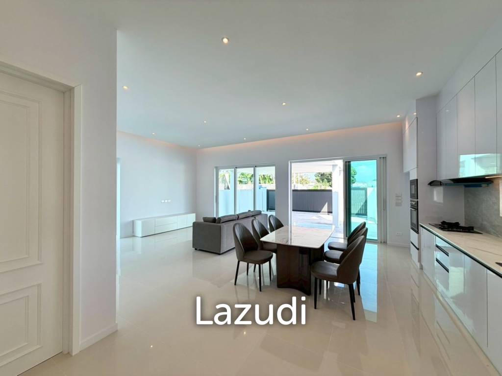 BRAND NEW VILLA NEAR BLACK MOUNTAIN GOLF COURSE : 3 bed modern pool villa