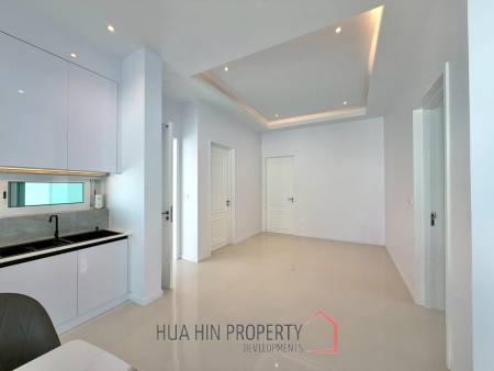 BRAND NEW VILLA NEAR BLACK MOUNTAIN GOLF COURSE : 3 bed modern pool villa