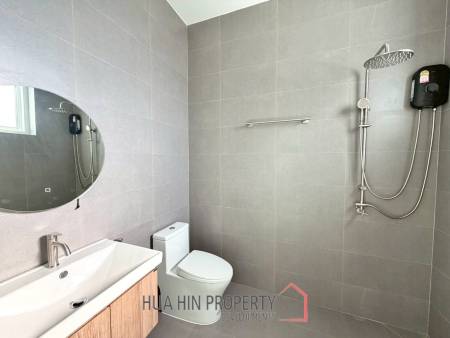 BRAND NEW VILLA NEAR BLACK MOUNTAIN GOLF COURSE : 3 bed modern pool villa