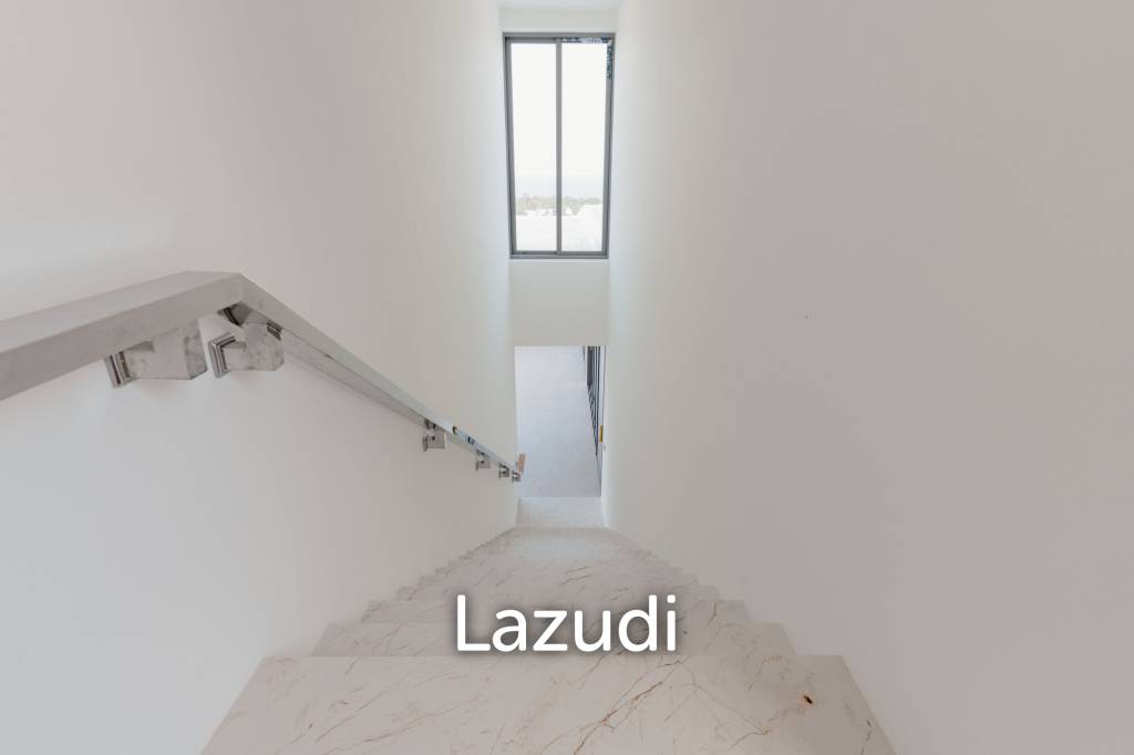 Modern 4-Bedroom Sea View Villa in Chaweng Hills