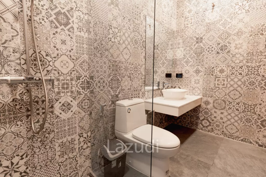 Modern 4-Bedroom Sea View Villa in Chaweng Hills