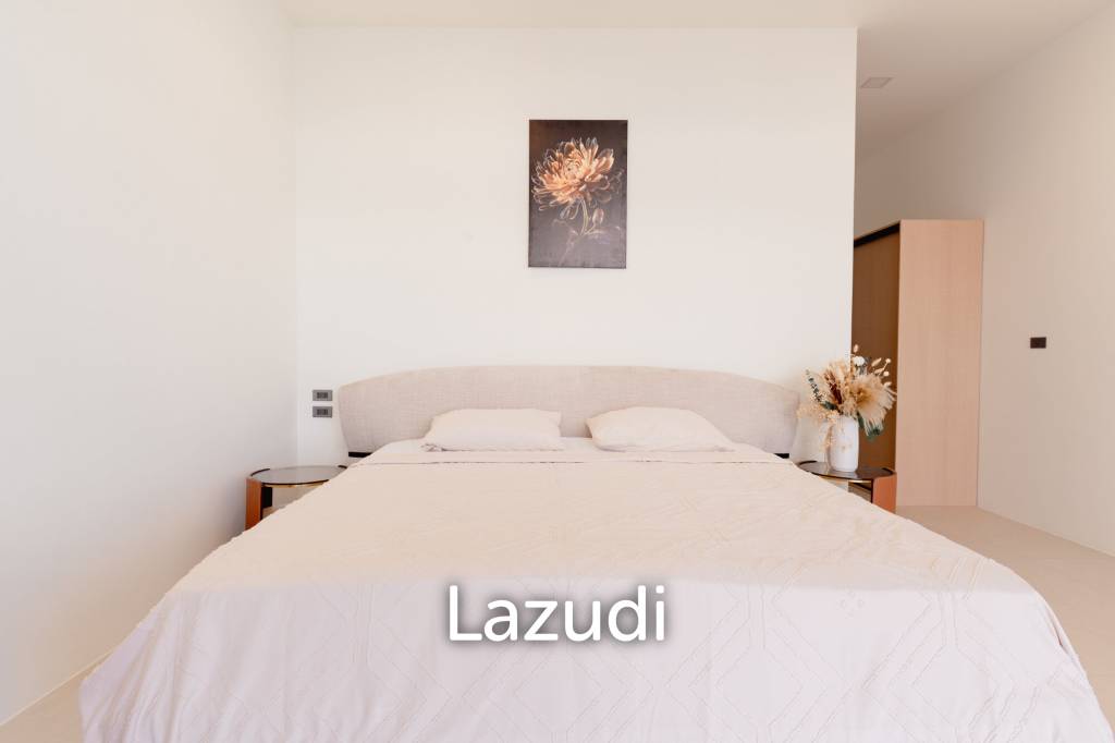 Modern 4-Bedroom Sea View Villa in Chaweng Hills