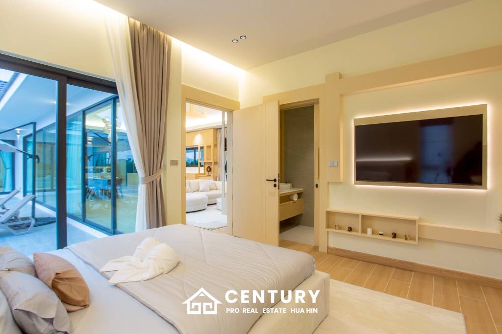 L'UX VILLA Private Pool Villas with 224 sqm modern pool villa in Wang Phong Pran Buri