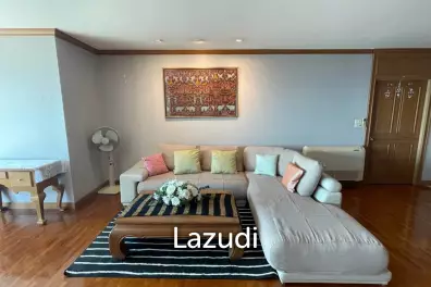 220 sqm high floor condo Sathorn Gardens Thung Mahamek Bangkok