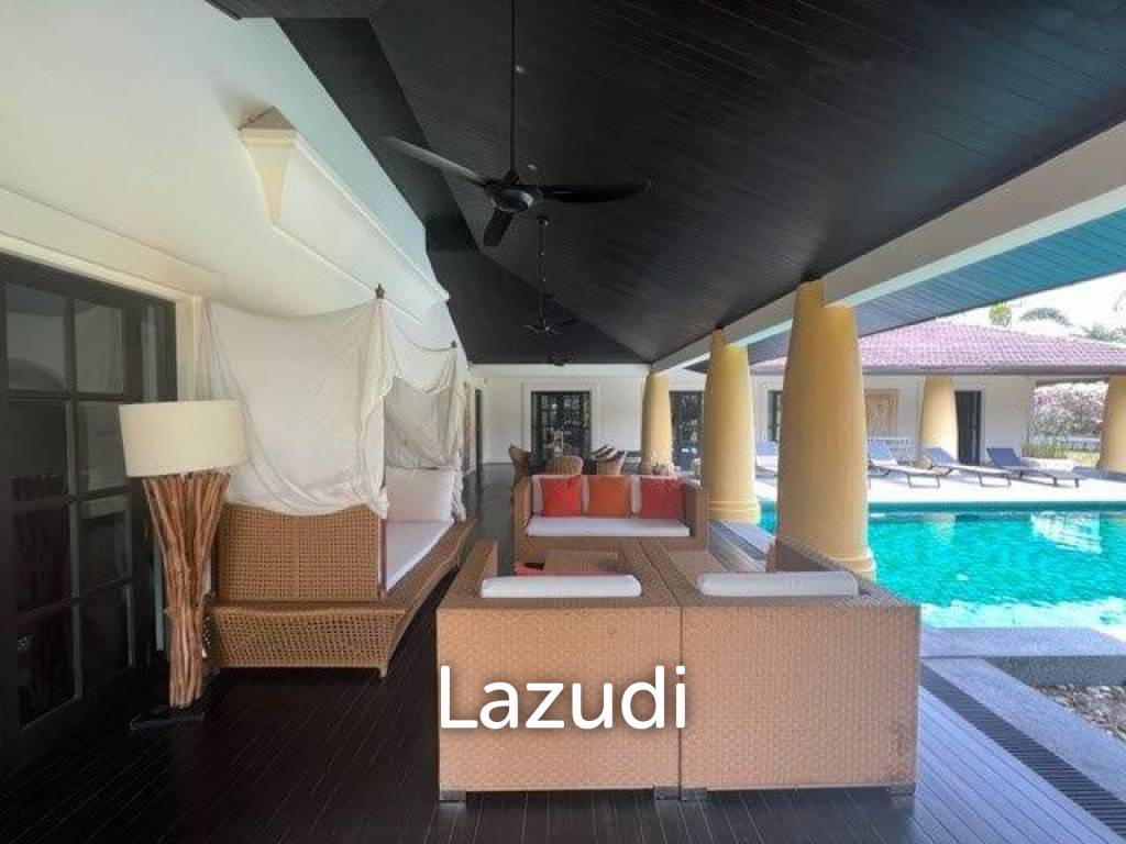 SANUK : Luxury 4 bed Pool Villa