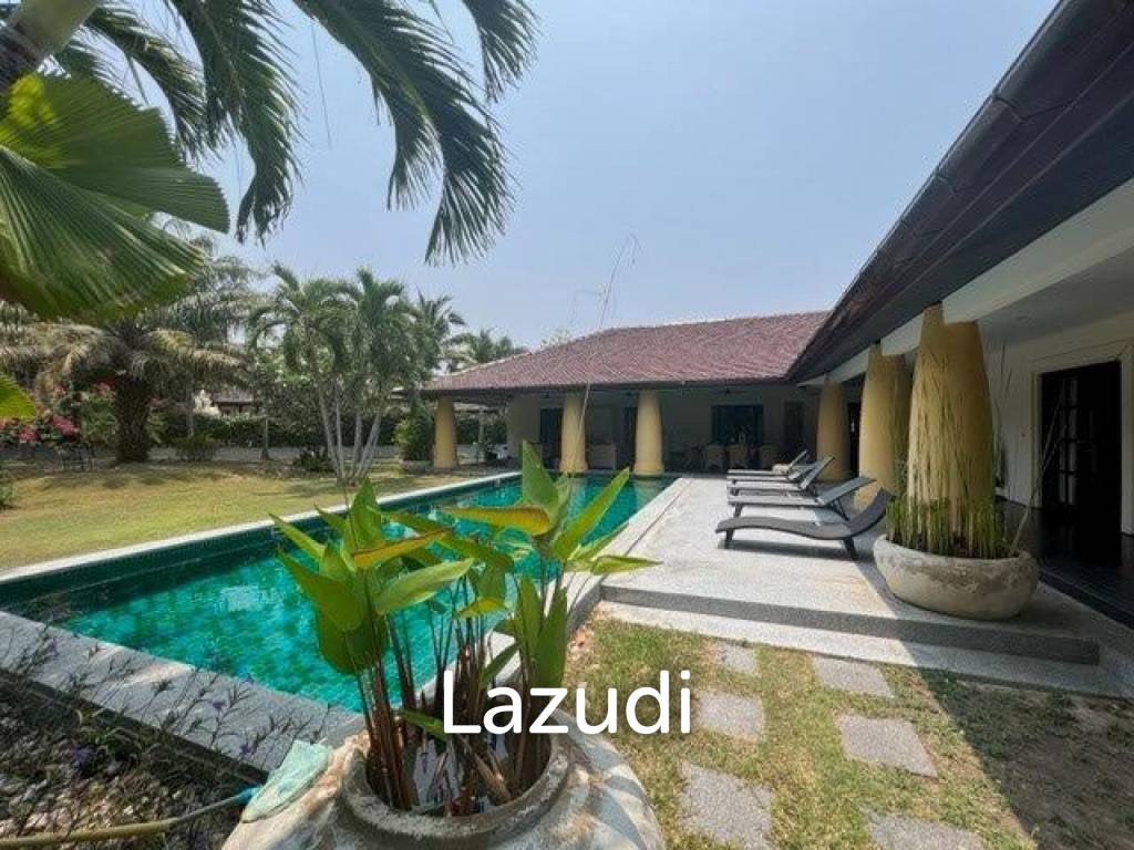SANUK : Luxury 4 bed Pool Villa