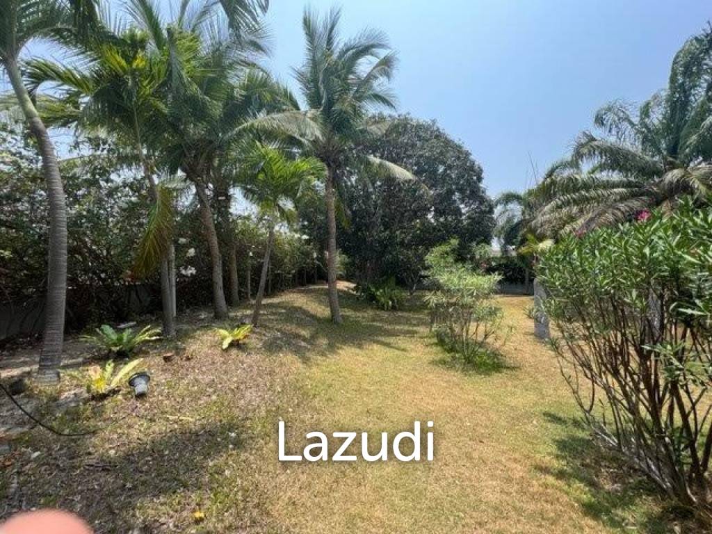 SANUK : Luxury 4 bed Pool Villa