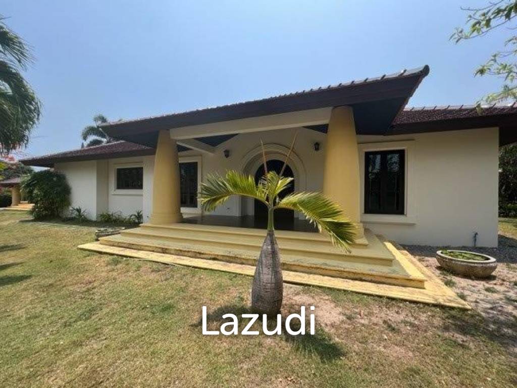 SANUK : Luxury 4 bed Pool Villa