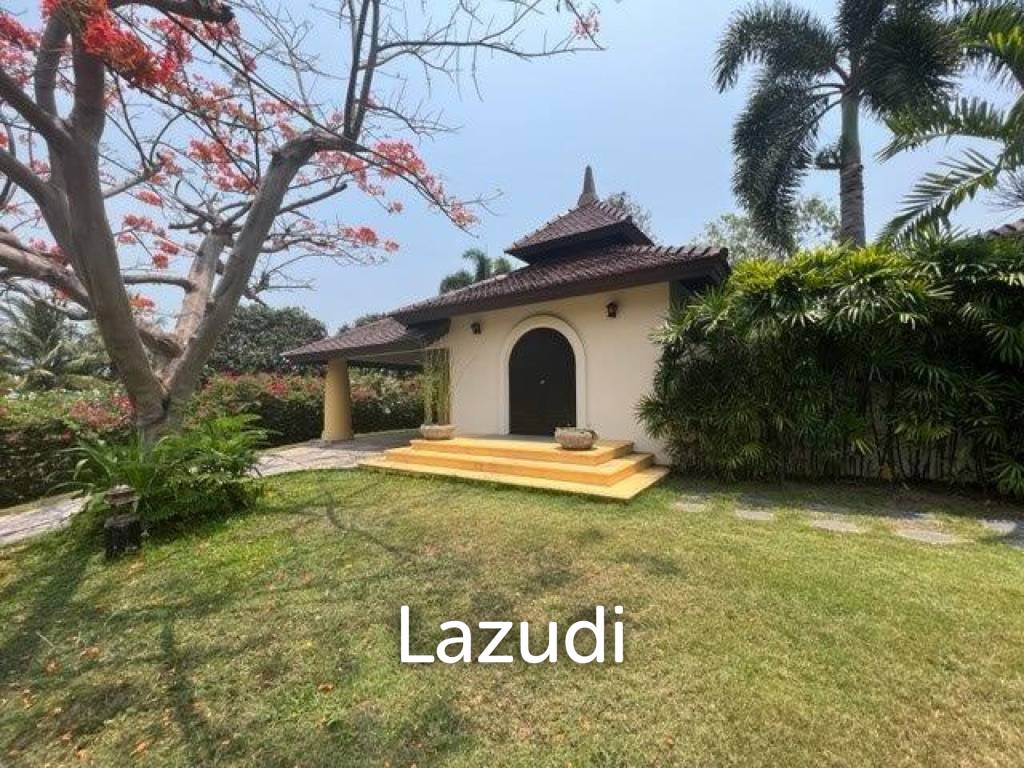 SANUK : Luxury 4 bed Pool Villa