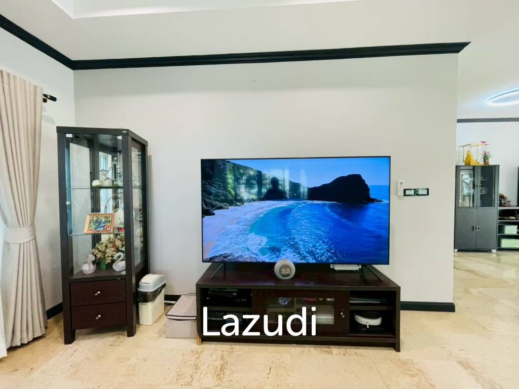 Hua Hin View: Azure View 4-Bedroom Mountainside Pool Villa