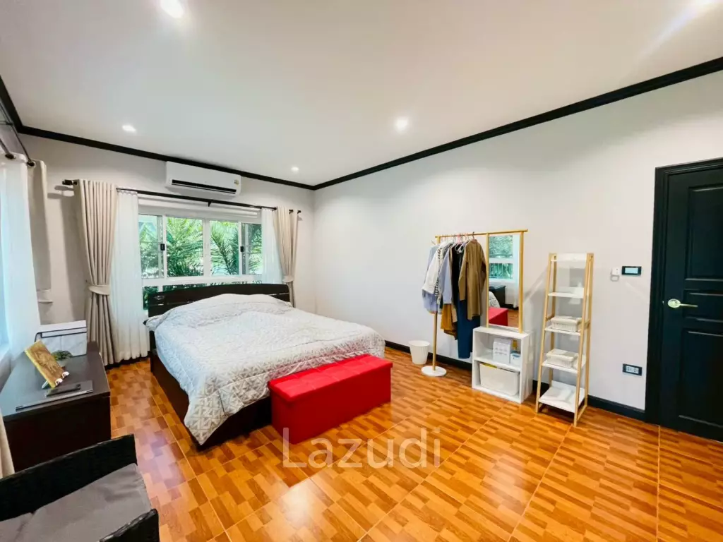 Hua Hin View: Azure View 4-Bedroom Mountainside Pool Villa