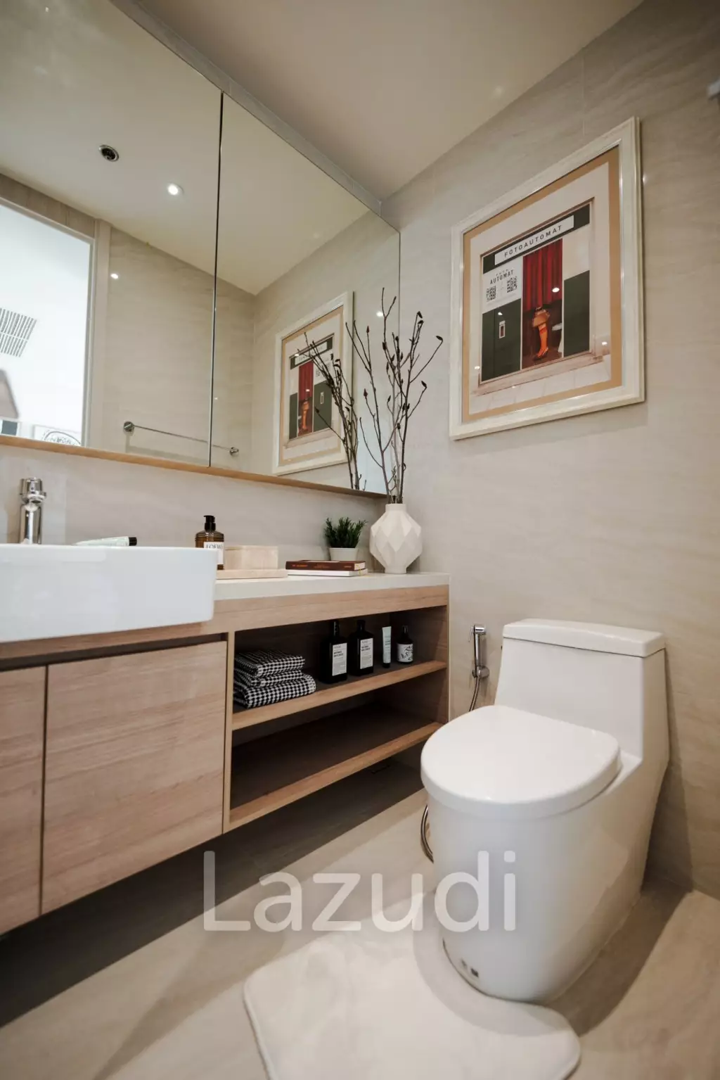 1 Bed 1 Bath 32 SQ.M Noble Form Thonglor