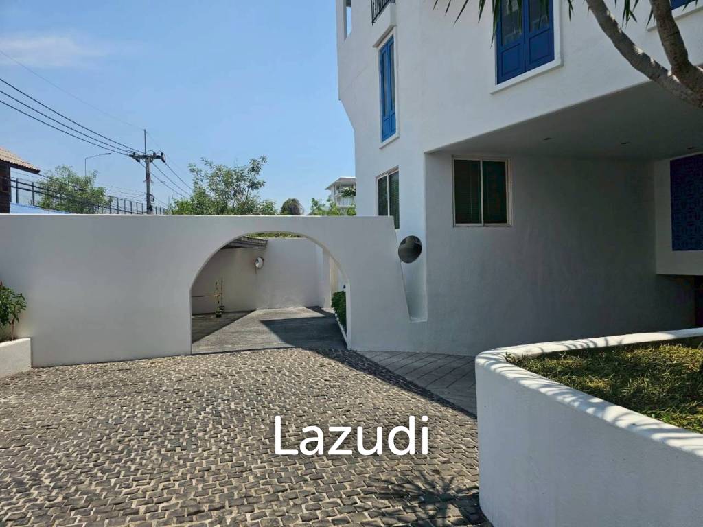 CHELONA :  Beachfront Mediterranean-style condo at Khao Tao