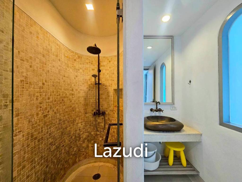 CHELONA :  Beachfront Mediterranean-style condo at Khao Tao