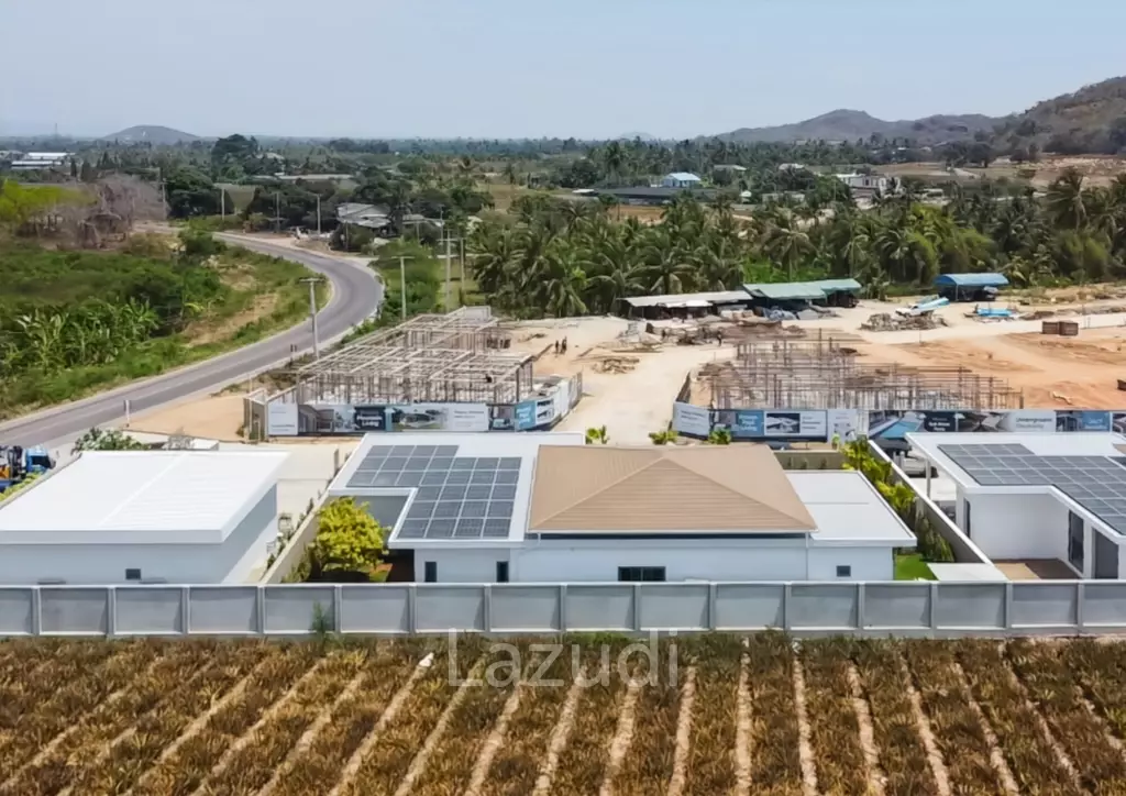 Modern Pool Villa (Type A) with 20kW Solar in The Mountain Estate