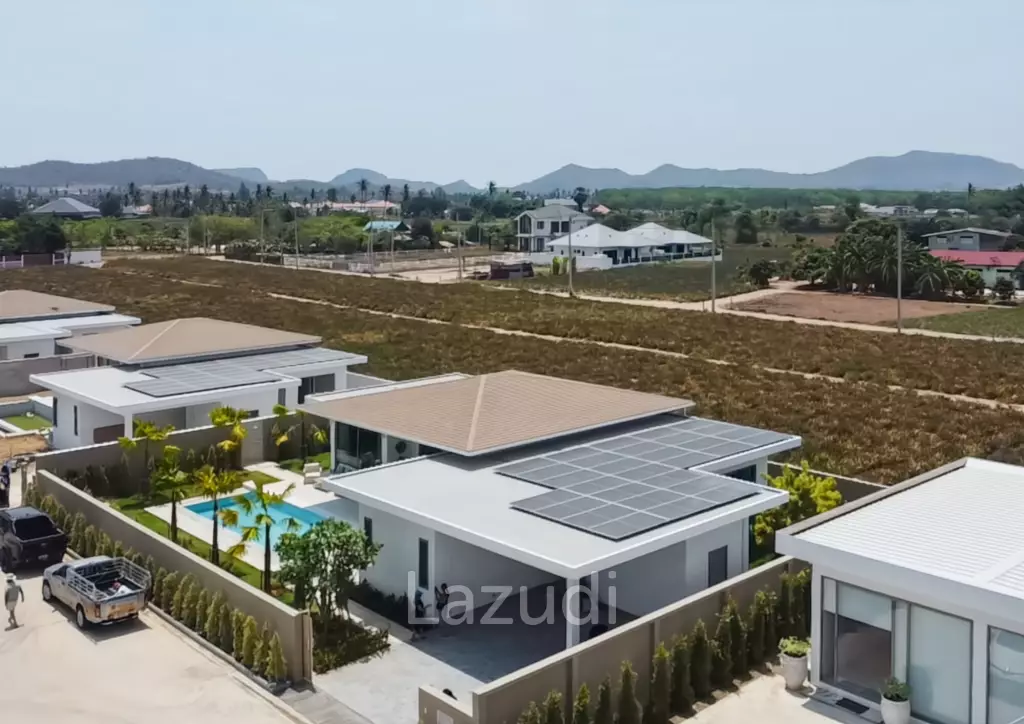 Modern Pool Villa (Type A) with 20kW Solar in The Mountain Estate