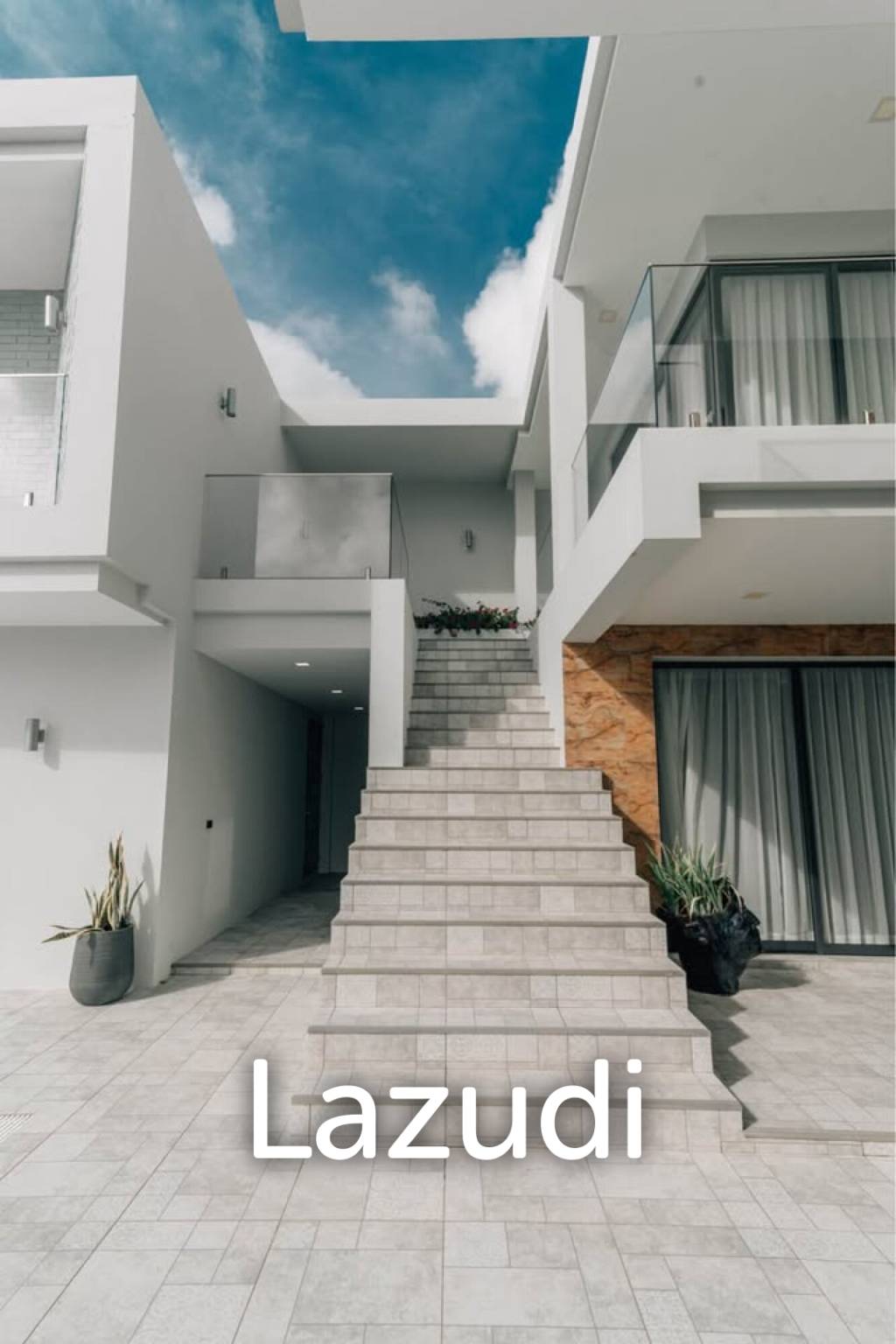 Luxury Estate for Rent in Kamala with Stunning Sea and Mountain Views