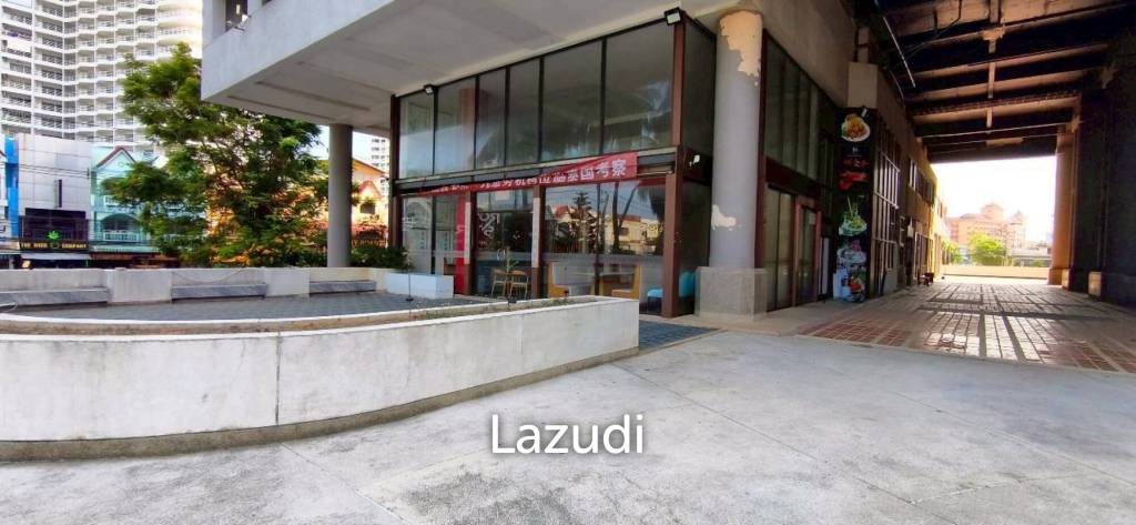 Beachfront Duplex Commercial Space At Jomtien Plaza Condotel
