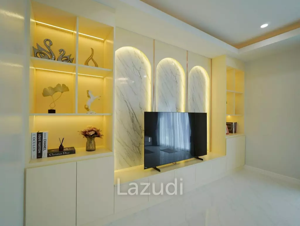 Spacious Single House for Sale Baan Suan Lalana