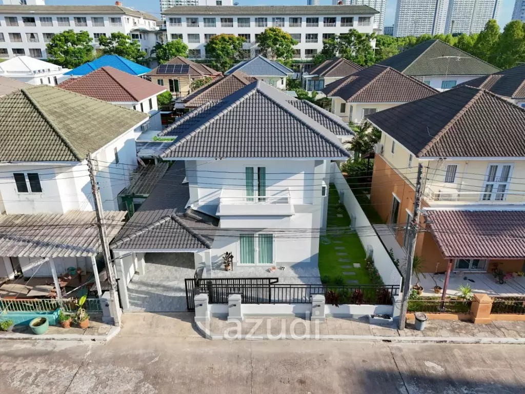Spacious Single House for Sale Baan Suan Lalana