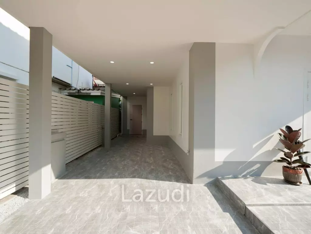 Spacious Single House for Sale Baan Suan Lalana