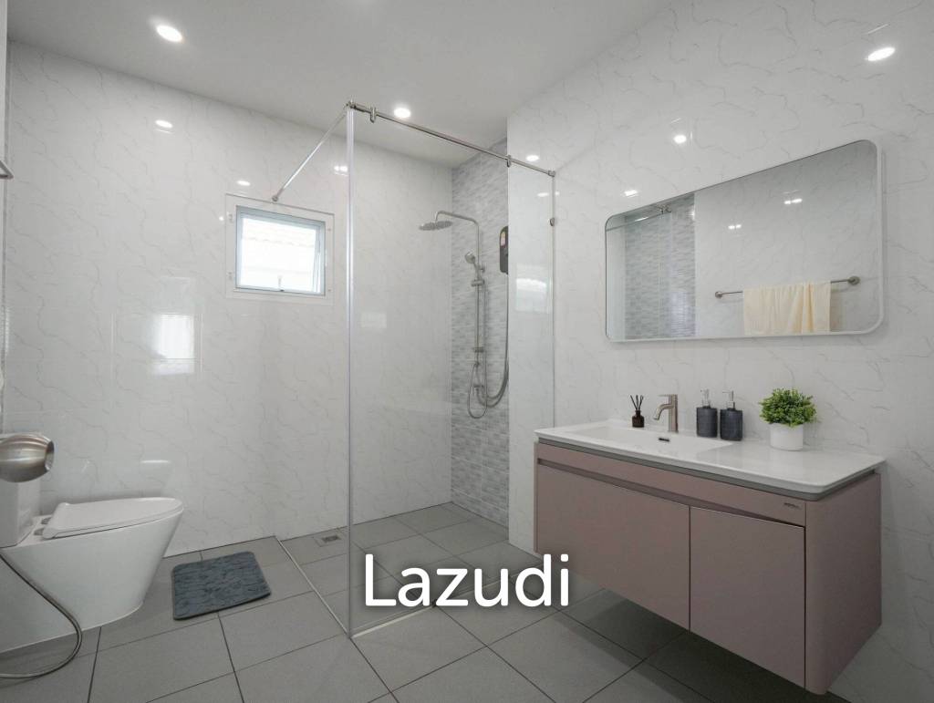 Spacious Single House for Sale Baan Suan Lalana