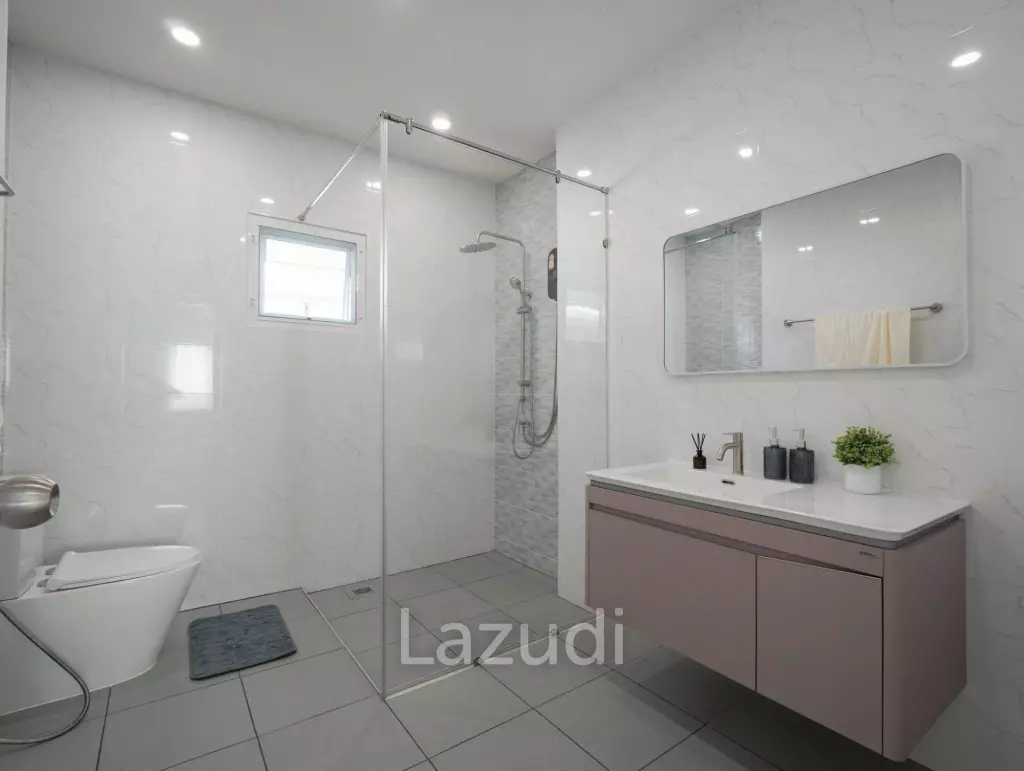Spacious Single House for Sale Baan Suan Lalana