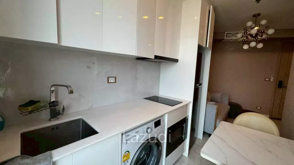 High-Floor Unit for Rent Copacabana Beach Jomtien